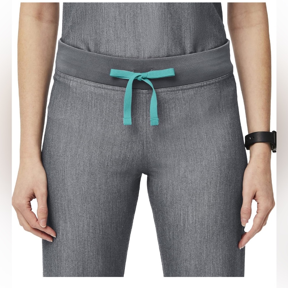 Figs Livingston scrub Pants - Picture 4 of 11